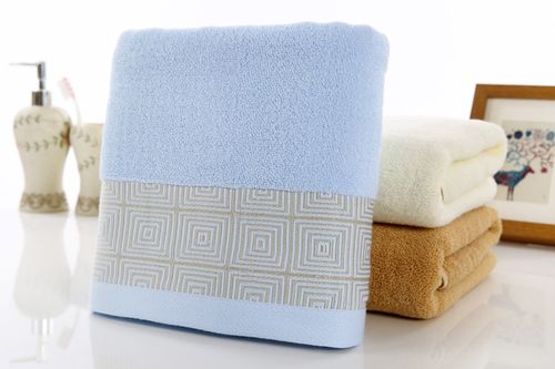 促销礼品毛巾,浴巾,方巾和宾馆套巾,运动毛巾等巾类制品,产品分为平织